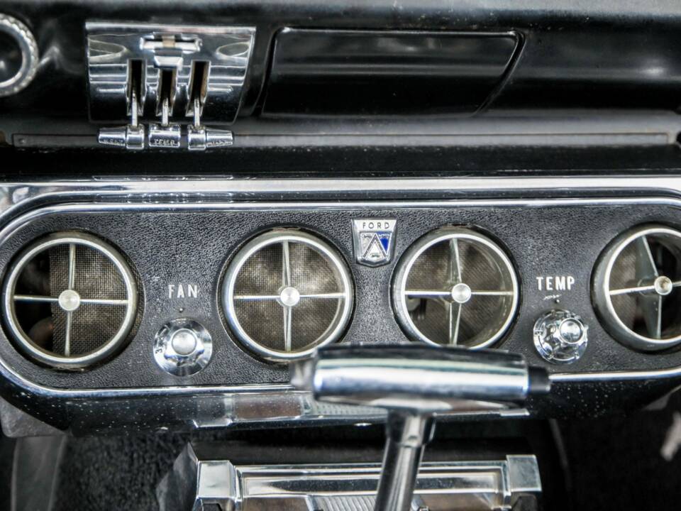 Immagine 30/50 di Ford Mustang 289 (1965)