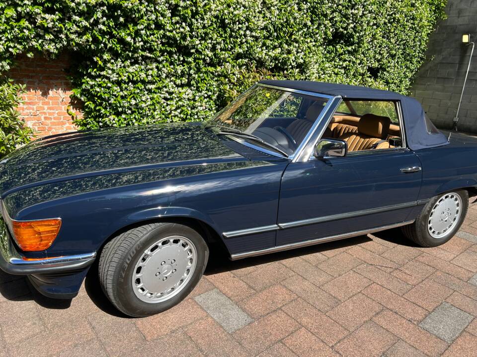 Image 1/50 of Mercedes-Benz 380 SL (1983)