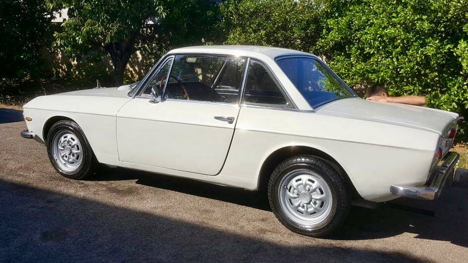 Image 21/33 of Lancia Fulvia 1.3 S (1970)