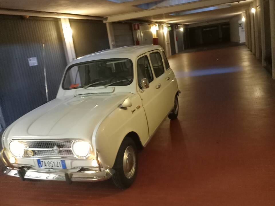 Imagen 24/31 de Renault R 4 (1968)