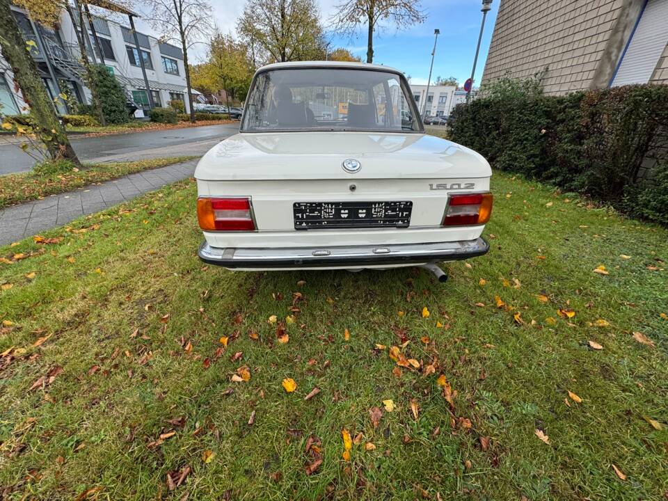Bild 10/17 von BMW 1502 (1976)