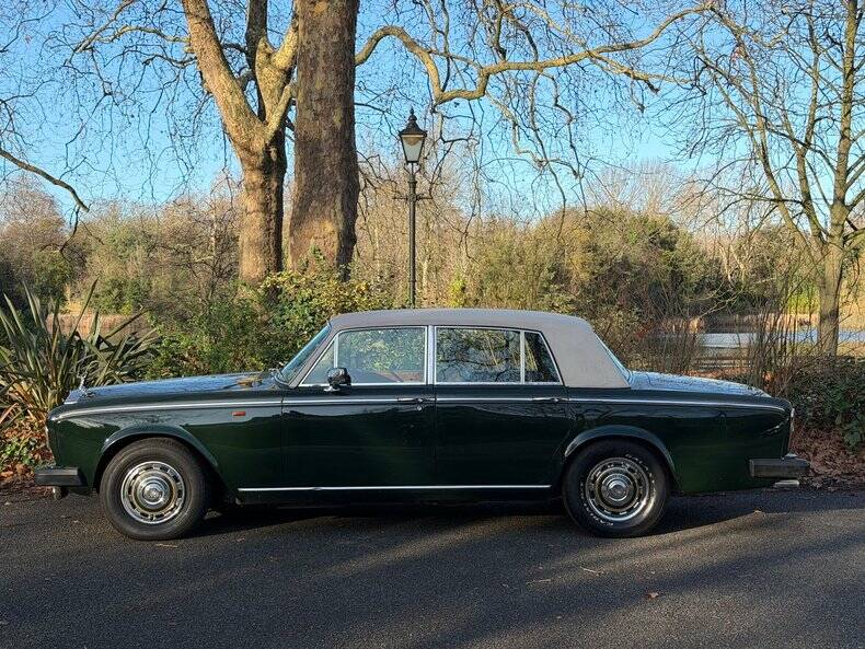 Immagine 6/50 di Rolls-Royce Silver Shadow II (1979)