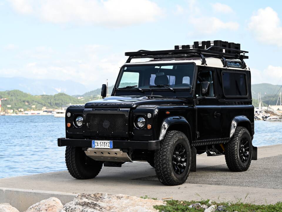 Image 1/70 of Land Rover Defender 90 TD4 (2007)