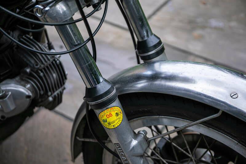 Immagine 13/27 di Ducati 750 GT (1975)