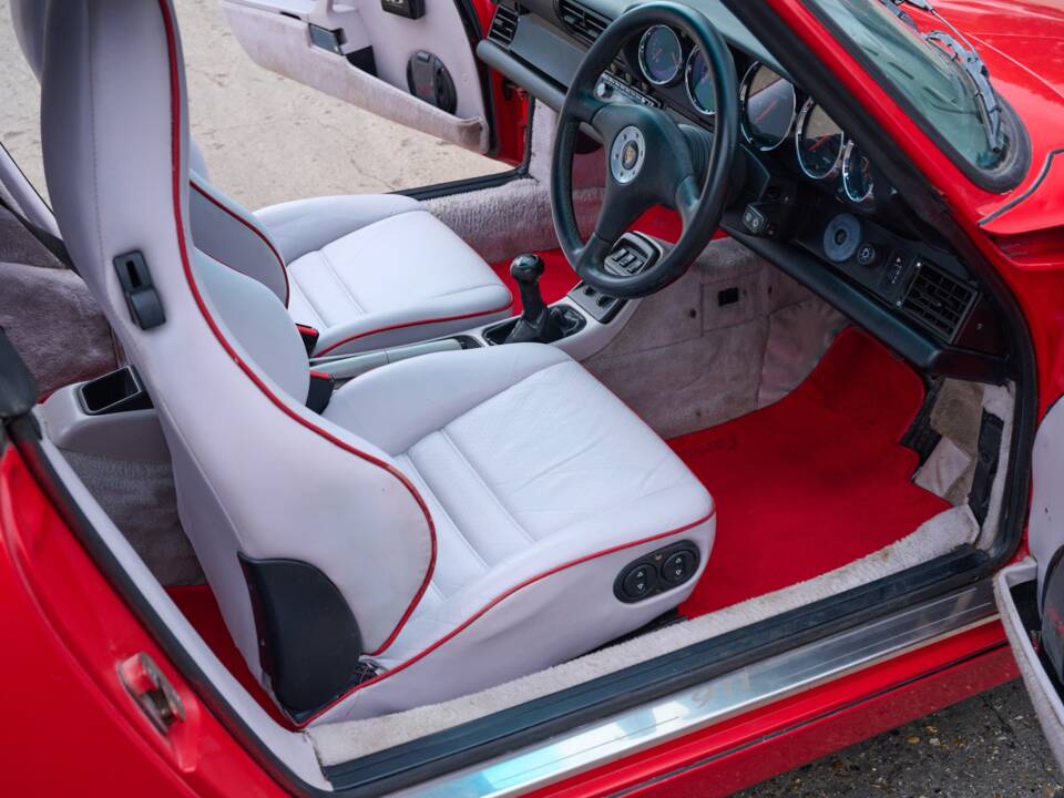 Afbeelding 13/50 van Porsche 911 Carrera 4 (1992)