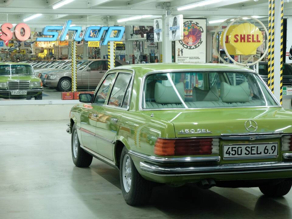 Image 10/50 de Mercedes-Benz 450 SEL 6,9 (1976)