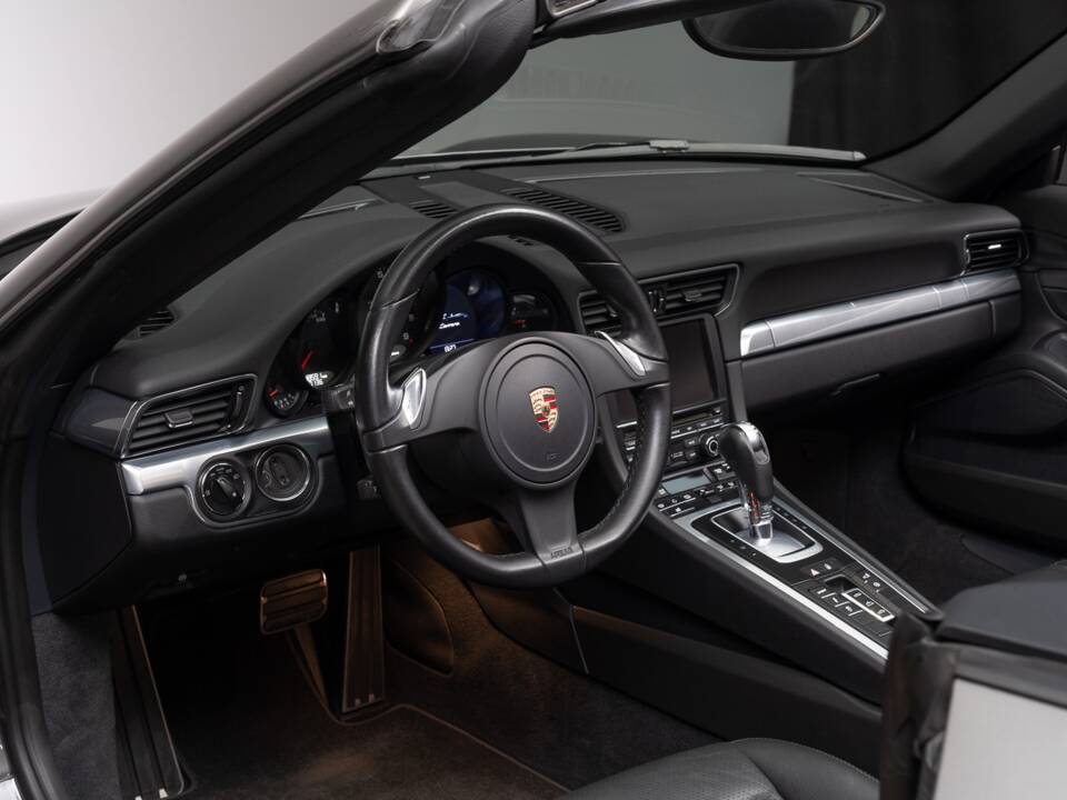 Imagen 28/42 de Porsche 911 Carrera (2012)