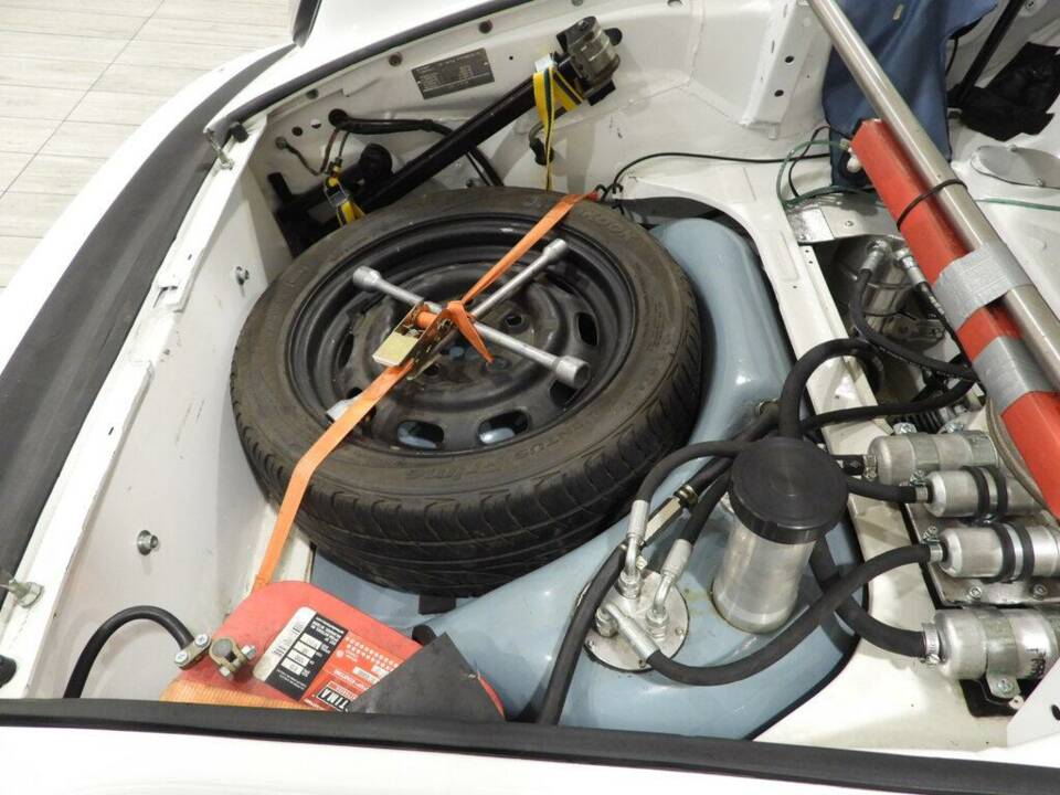 Immagine 12/15 di Porsche 911 SC 3.0 (1989)