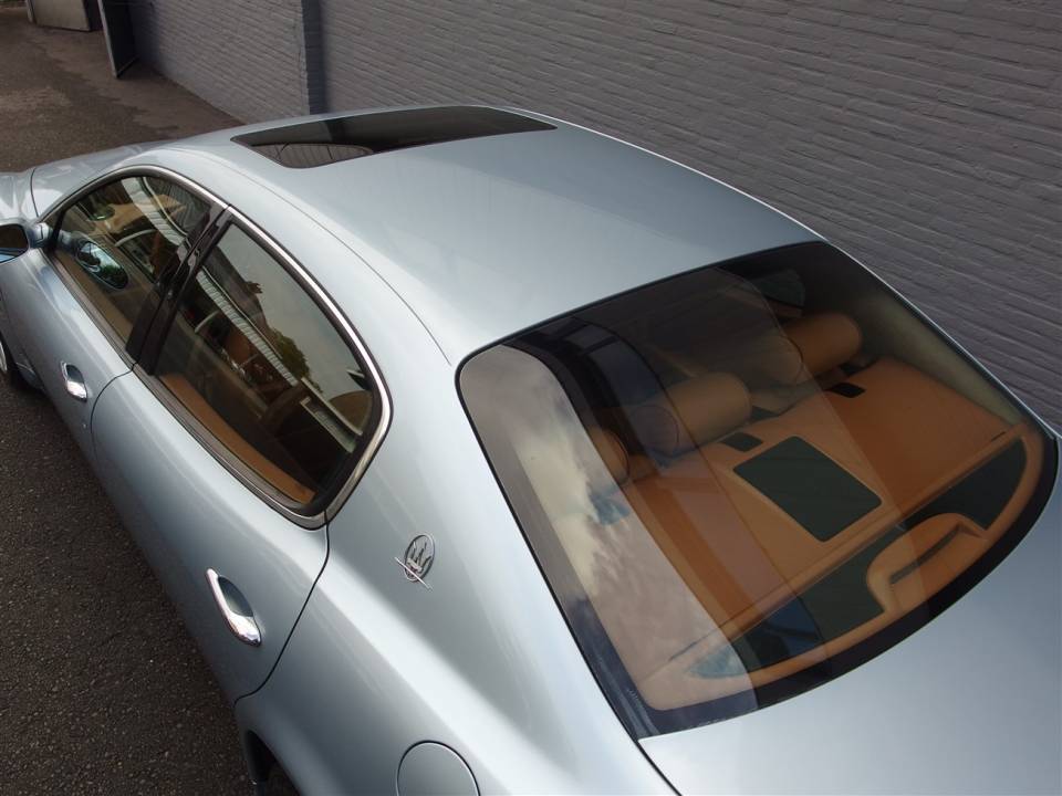 Image 25/82 de Maserati Quattroporte 4.2 (2005)