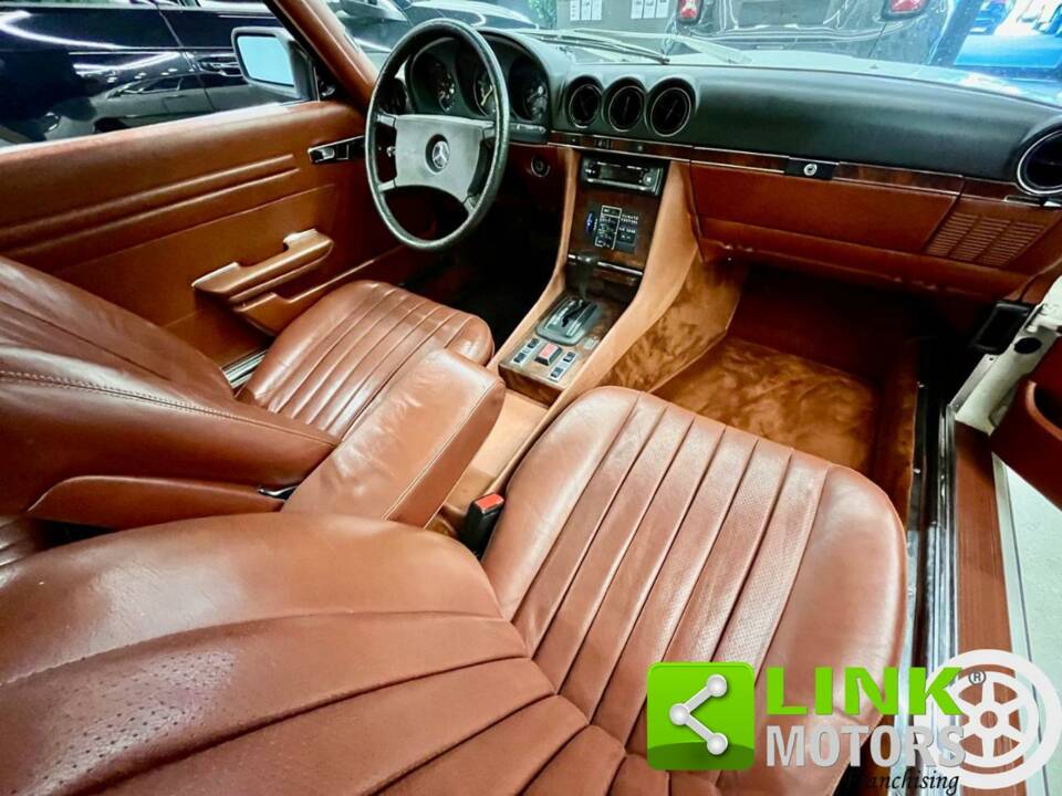 Imagen 10/10 de Mercedes-Benz 380 SLC (1981)