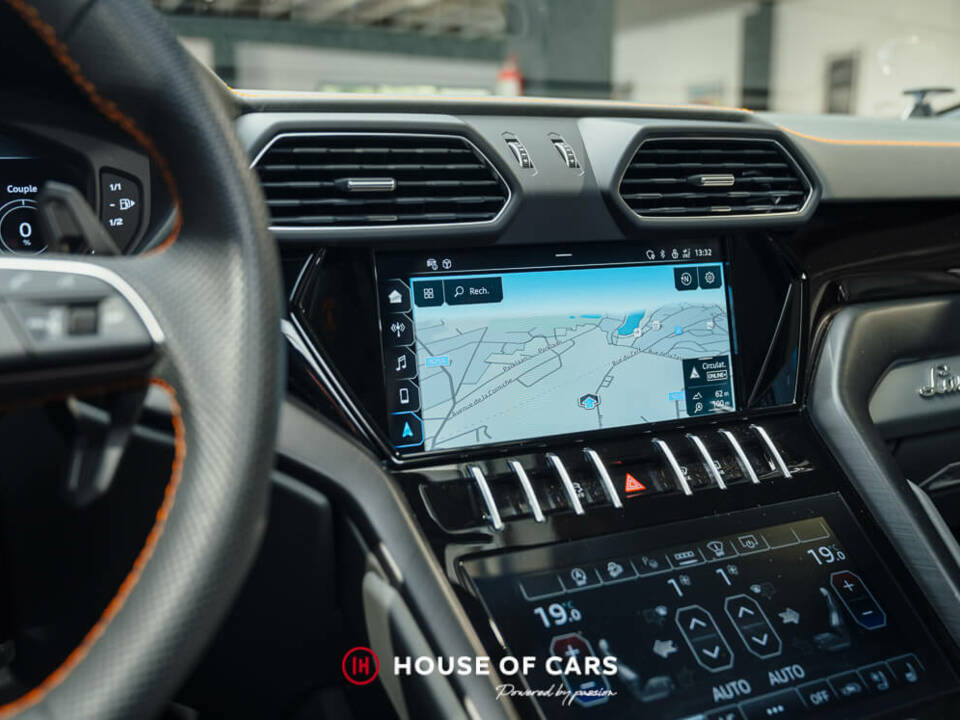 Bild 22/25 von Lamborghini Urus (2022)