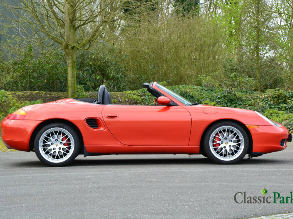 Image 17/50 of Porsche Boxster (2002)