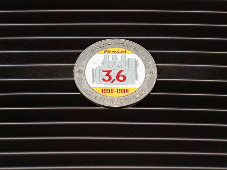 Image 27/50 of Porsche 911 Carrera 2 (1991)