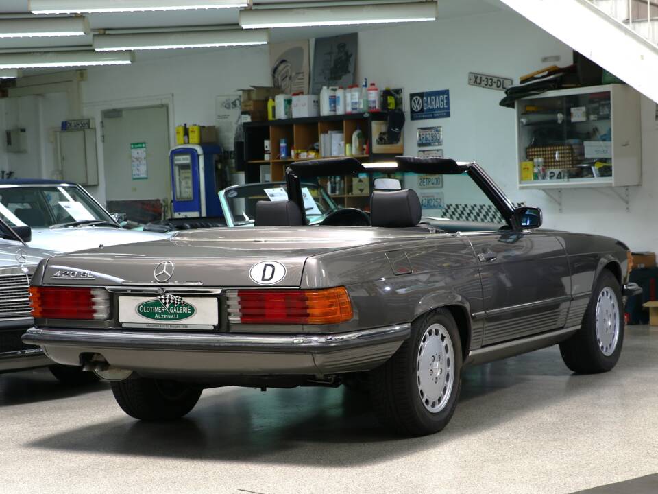 Image 7/37 of Mercedes-Benz 420 SL (1988)