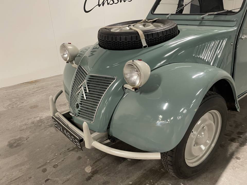 Image 7/24 of Citroën 2 CV (1964)