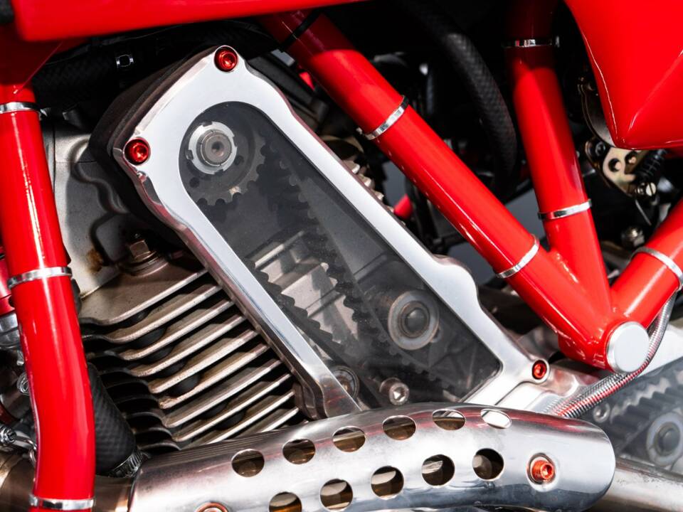 Immagine 39/50 di Ducati DUMMY (2003)