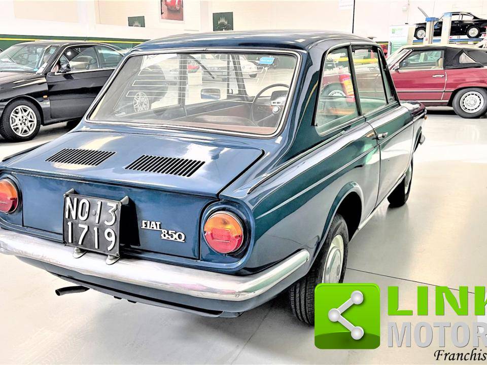 Image 4/10 de FIAT 850 Coupe (1966)