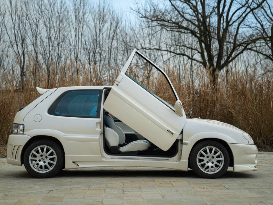 Image 5/50 of Citroën Saxo 1.6i VTS (1996)