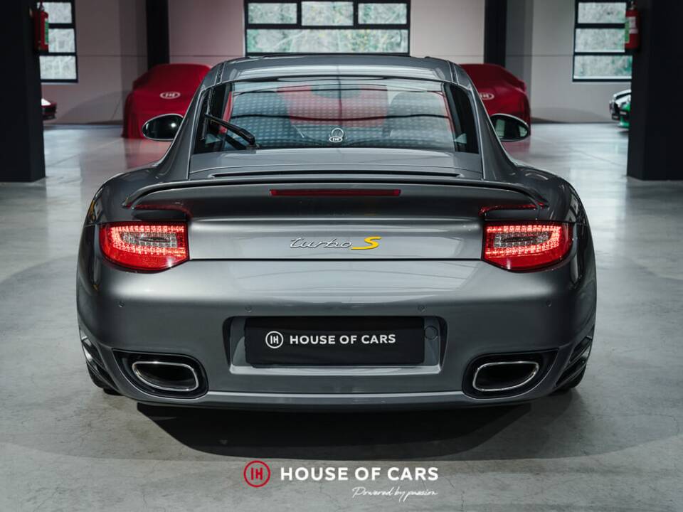 Bild 8/24 von Porsche 911 Turbo S (2011)