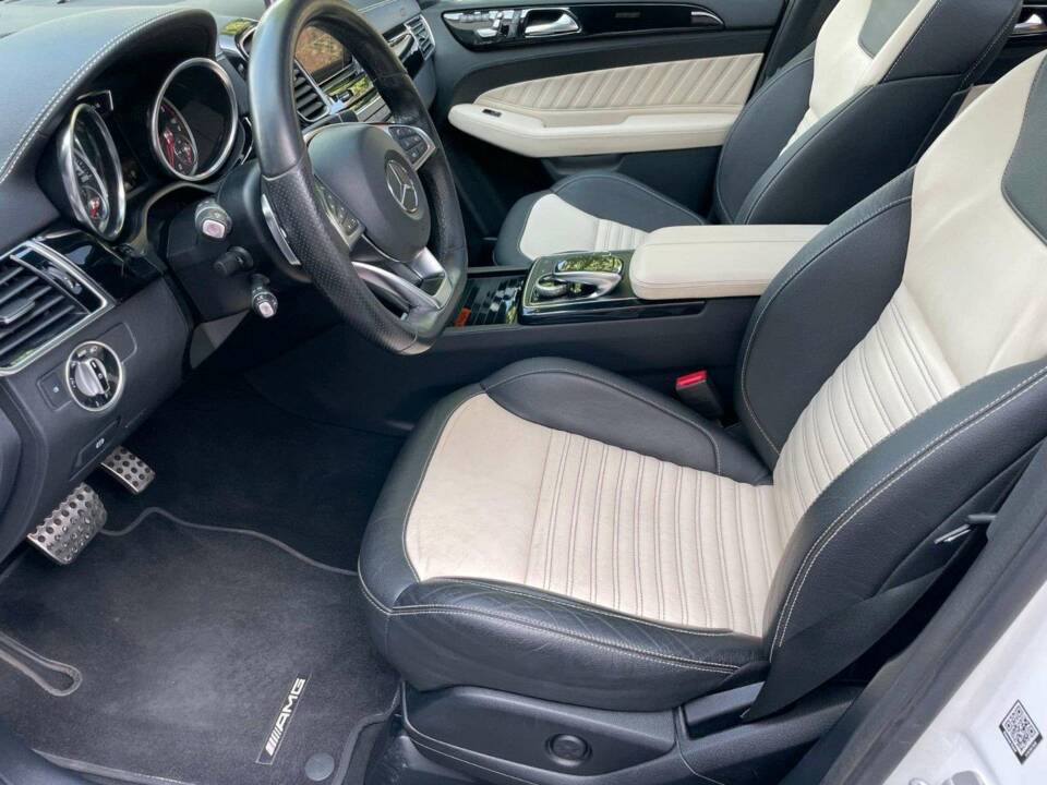 Imagen 12/19 de Mercedes-Benz GLE 350 d 4MATIC (2016)