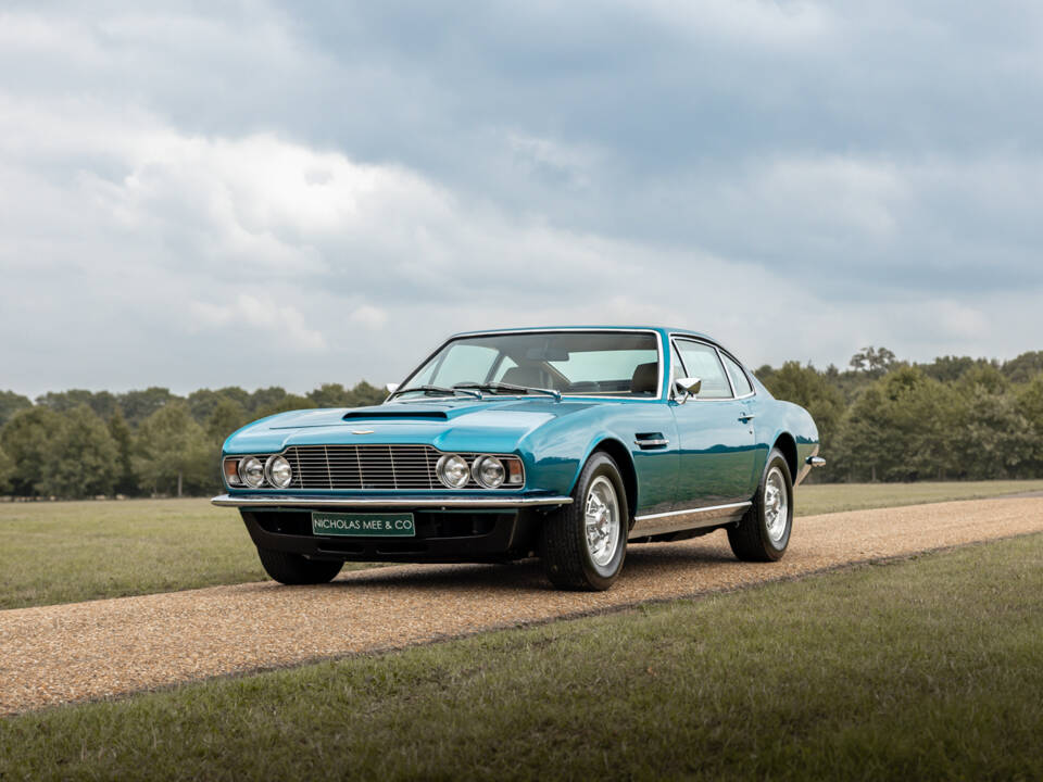 Immagine 10/71 di Aston Martin DBS V8 (1971)