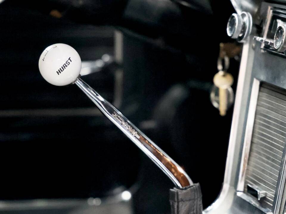 Image 47/57 of Ford Mustang 302 (1968)