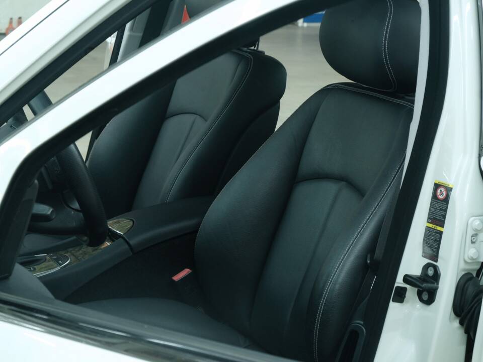 Bild 41/50 von Mercedes-Benz E 500 (2007)