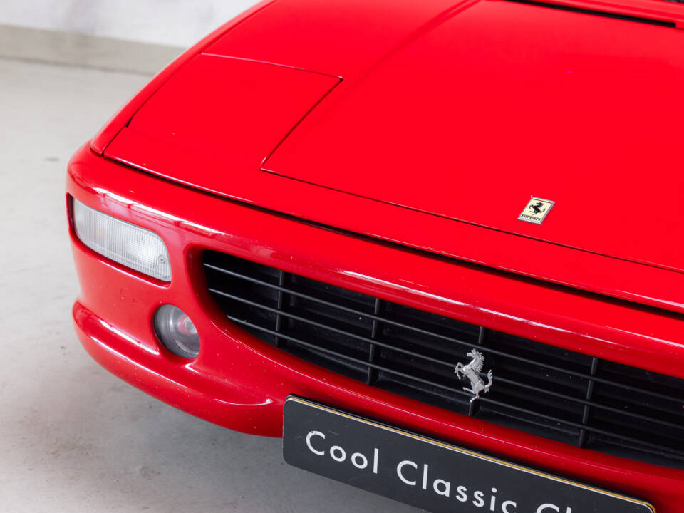 Bild 27/41 von Ferrari F 355 Berlinetta (1996)