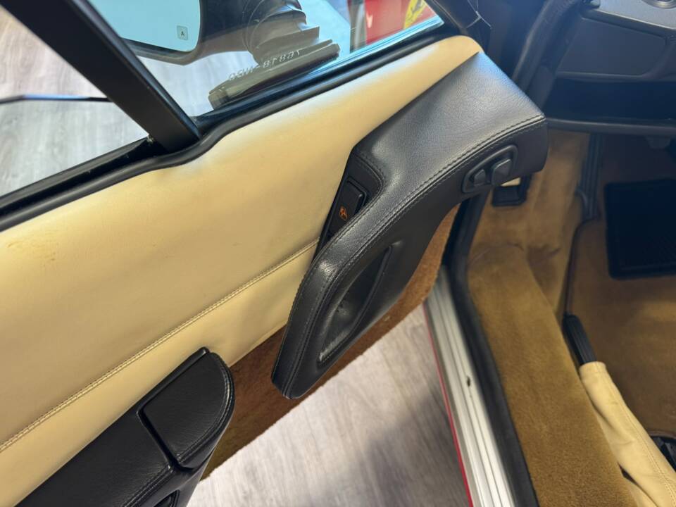 Image 34/59 of Ferrari 328 GTS (1988)