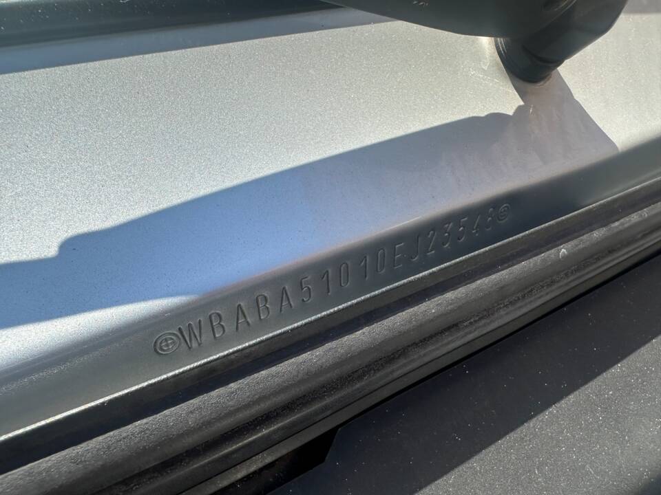 Image 21/29 of BMW 318i (1991)