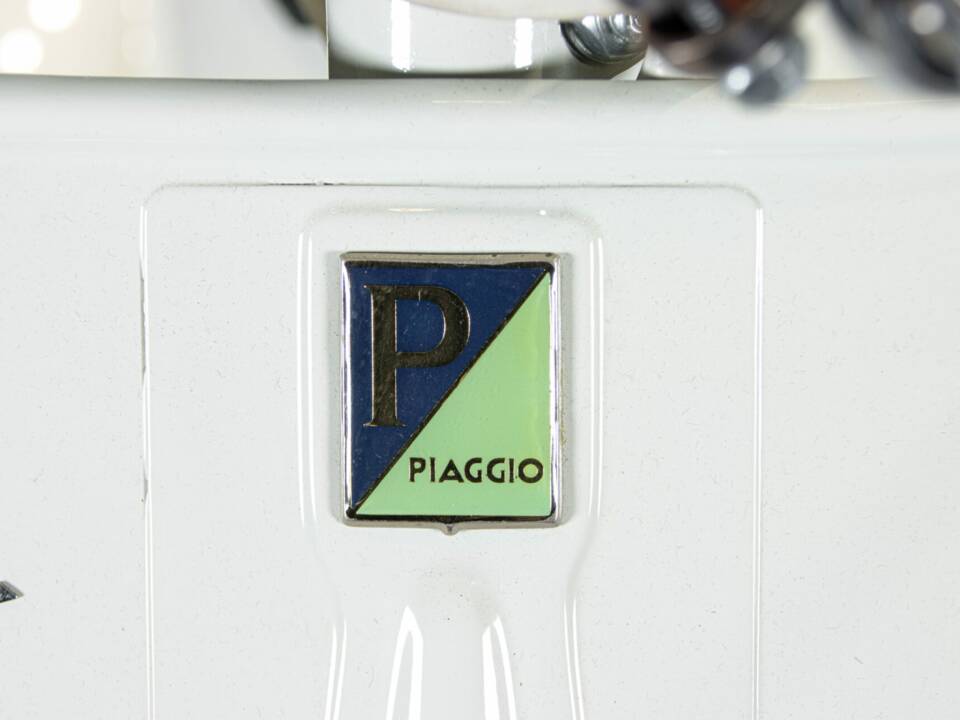 Image 41/50 of Piaggio Vespa 150 "Struzzo" VL (1956)