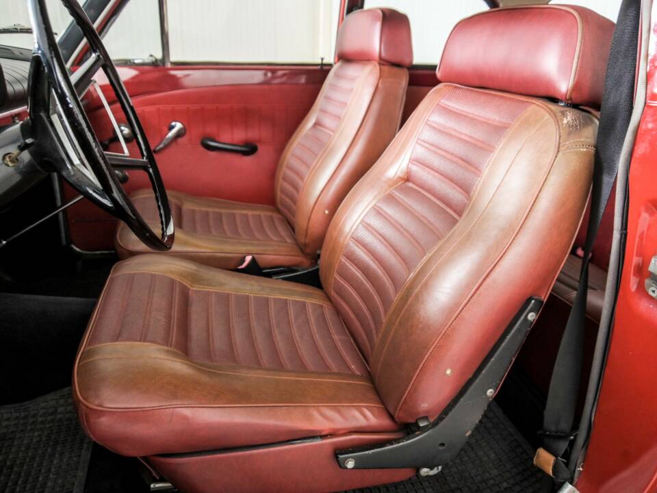 Image 15/50 de Volvo Amazon S (1970)