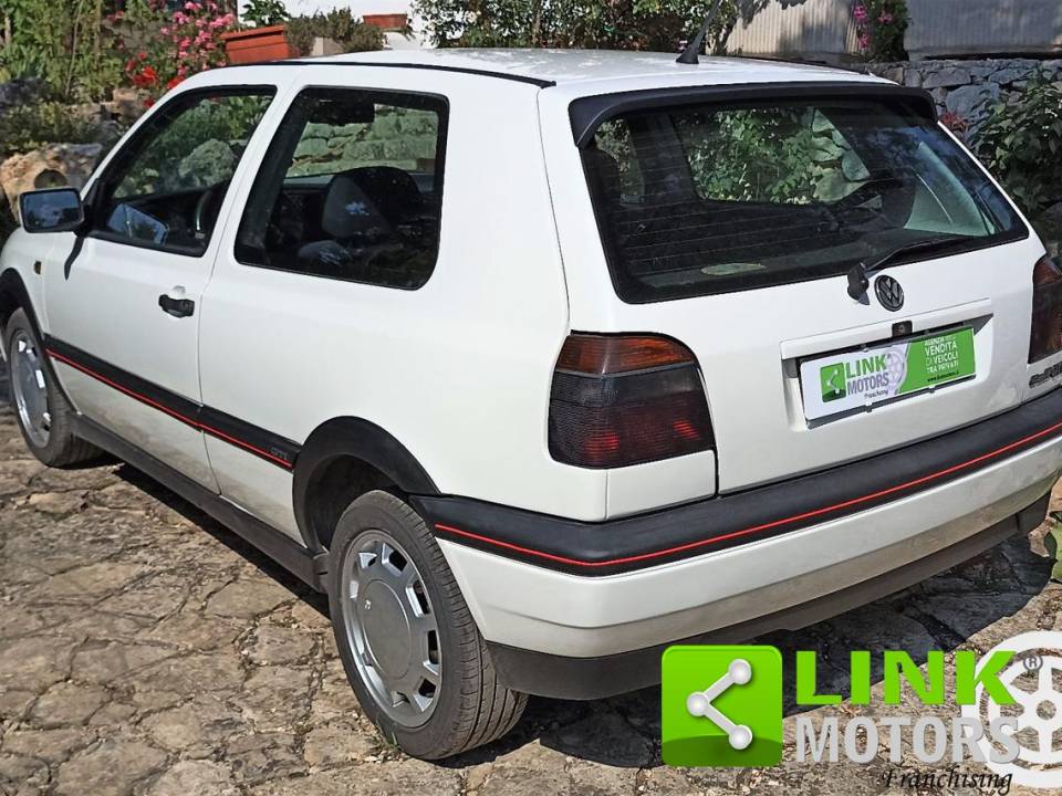 Afbeelding 4/10 van Volkswagen Golf III GTI 2.0 (1992)