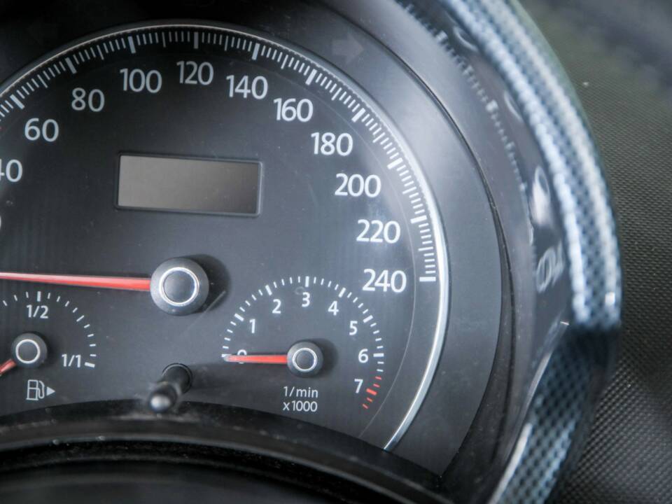 Image 21/50 de Volkswagen New Beetle 2.0 (2006)