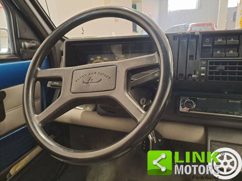 Bild 6/10 von FIAT Panda 4x4 1,0 (1989)