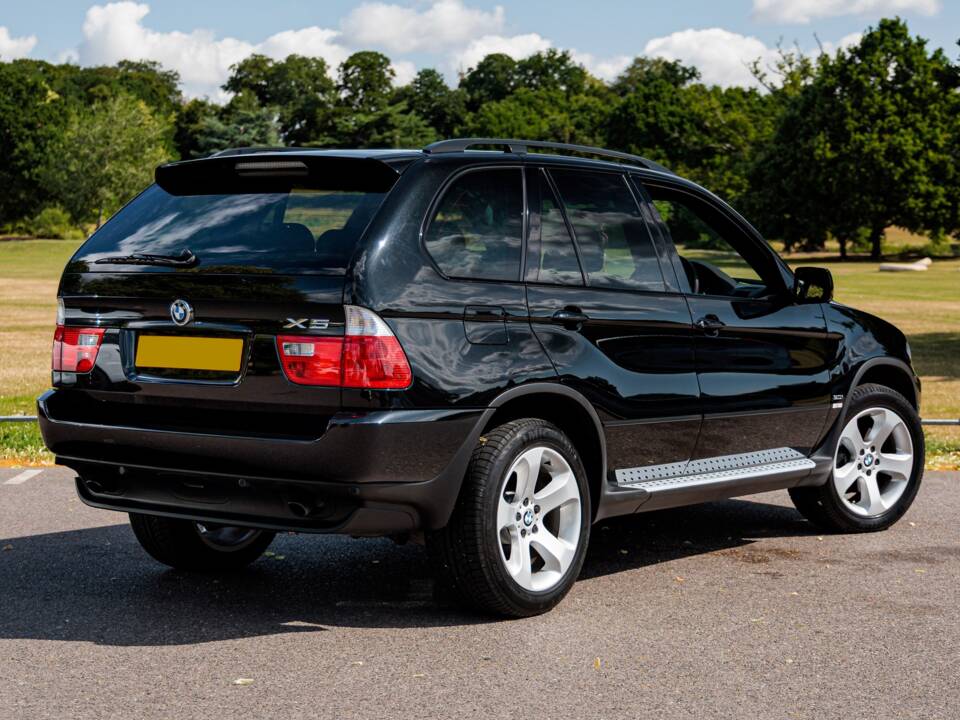 Immagine 3/31 di BMW X5 3.0i (2004)