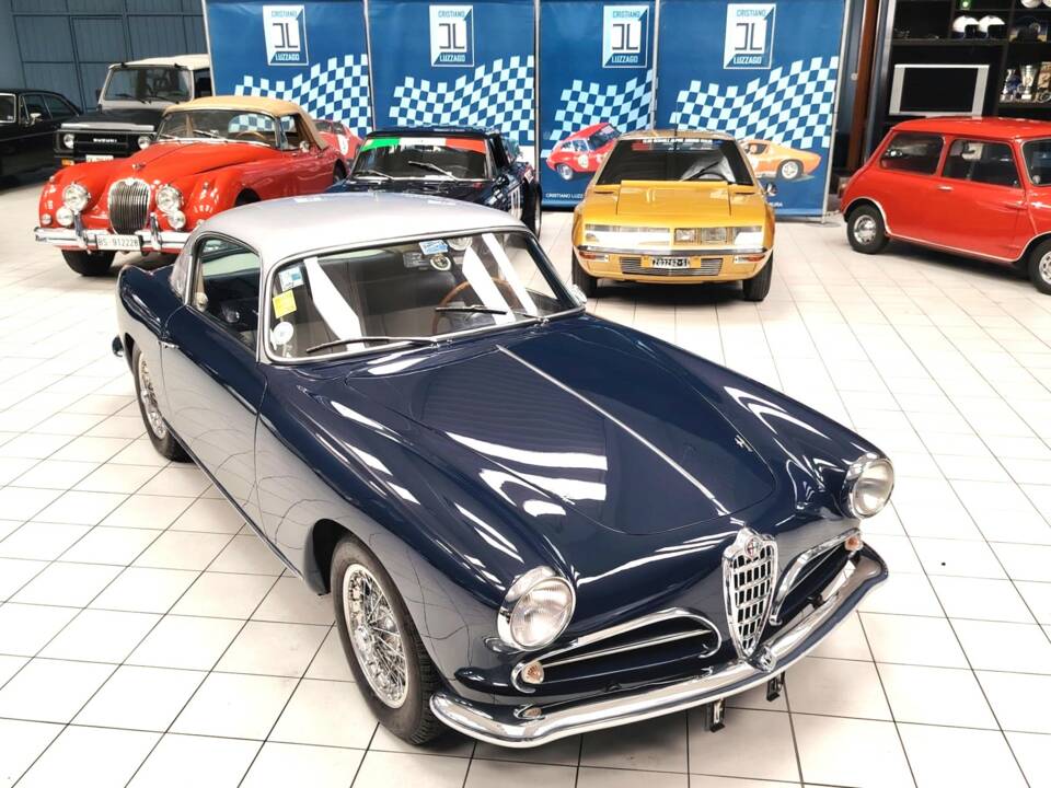 Image 5/67 of Alfa Romeo 1900 C Super Sprint Touring (1956)