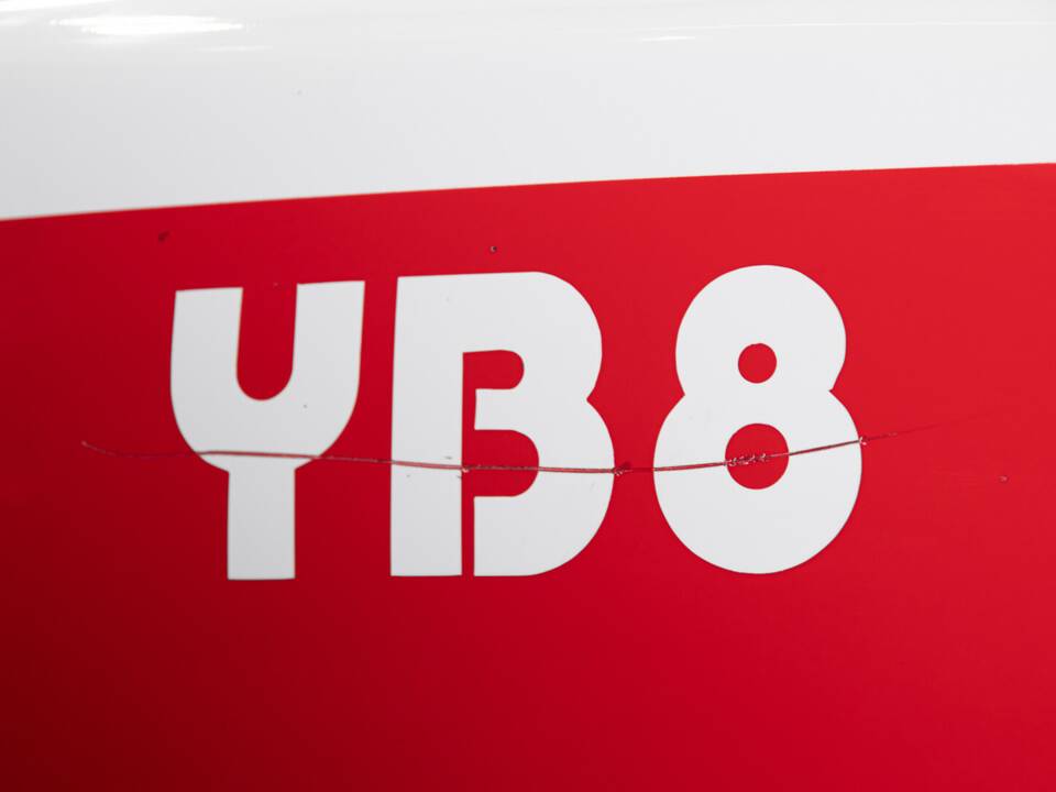 Image 27/35 of Bimota YB8 (1991)