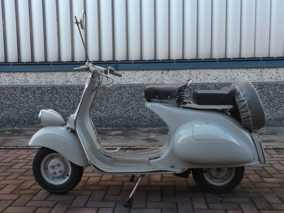 Immagine 47/50 di Piaggio Vespa 125 (1955)