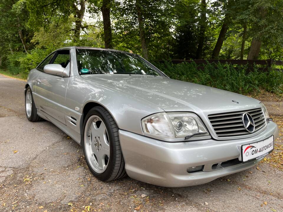 Image 18/21 of Mercedes-Benz SL 55 AMG (1999)
