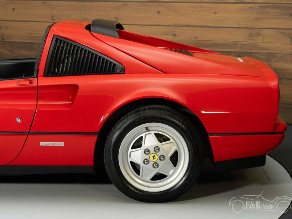 Immagine 8/8 di Ferrari 328 GTS (1989)