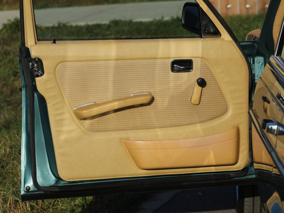 Image 6/24 of Mercedes-Benz 280 TE (1983)