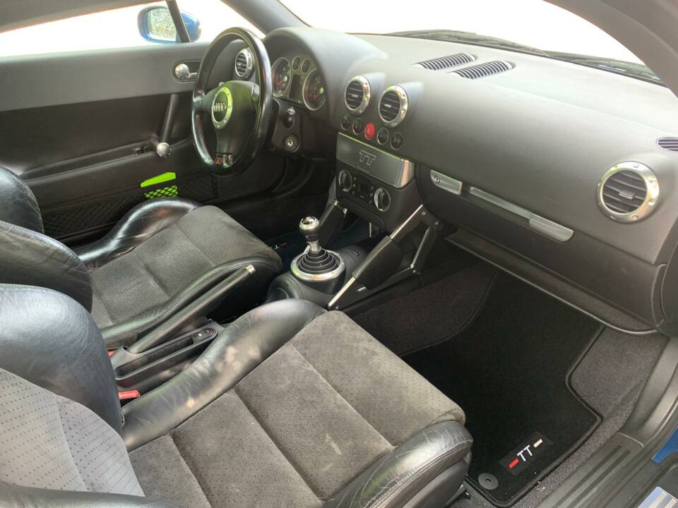 Image 66/72 of Audi TT 1.8 T (2000)