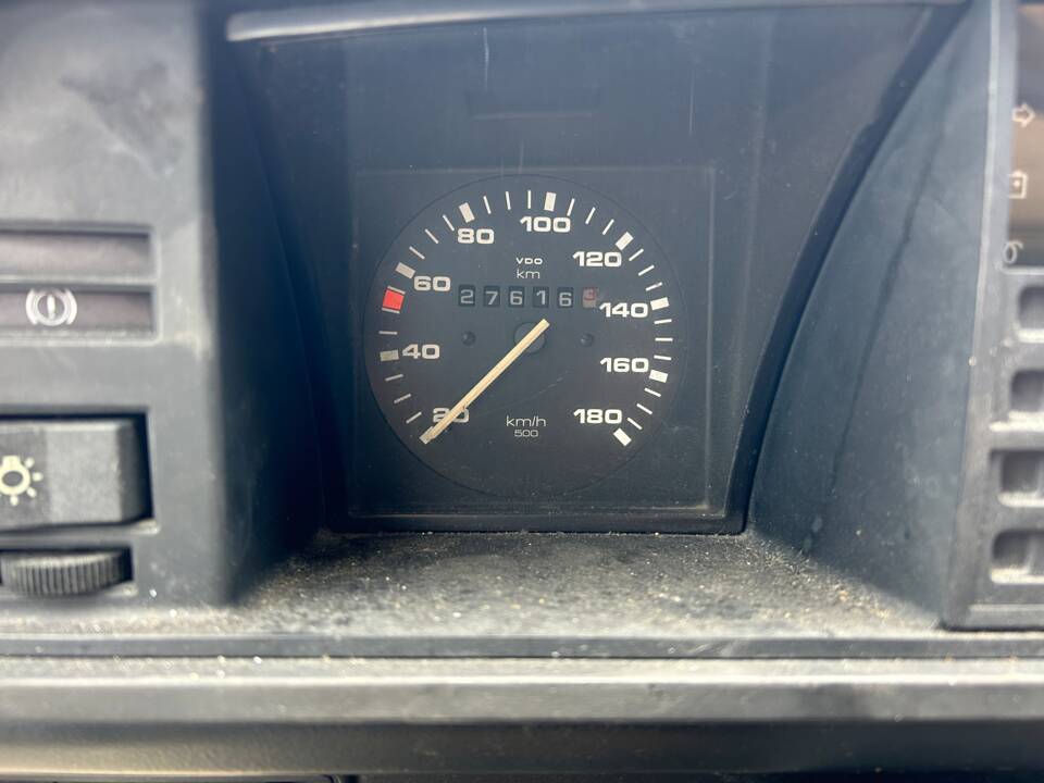 Bild 28/51 von Volkswagen T3 Pritsche D 1.7 (1988)