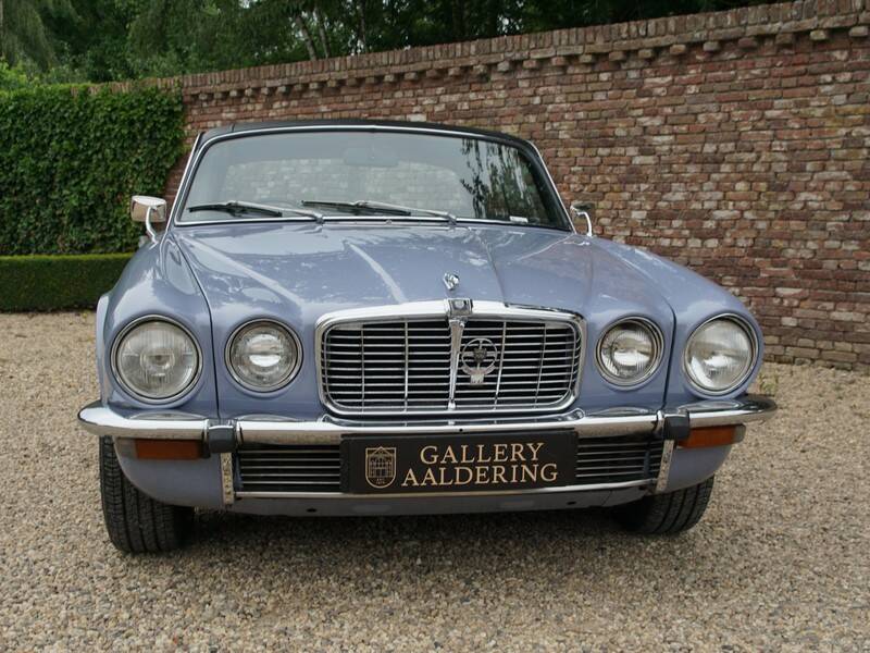 Bild 27/50 von Jaguar XJ 6 C 4.2 (1975)