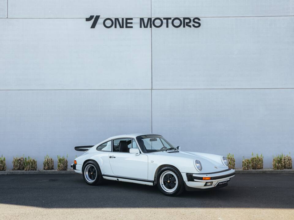 Bild 1/27 von Porsche 911 Carrera 3.2 (1989)