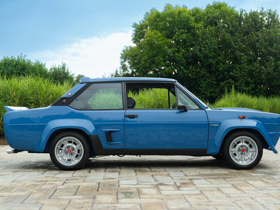 Bild 4/50 von FIAT 131 Racing Volumetrico Abarth (1981)