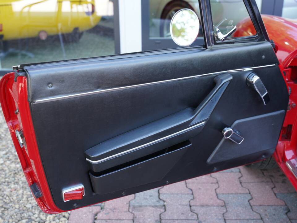 Imagen 25/50 de Alfa Romeo 2.0 Spider (1990)