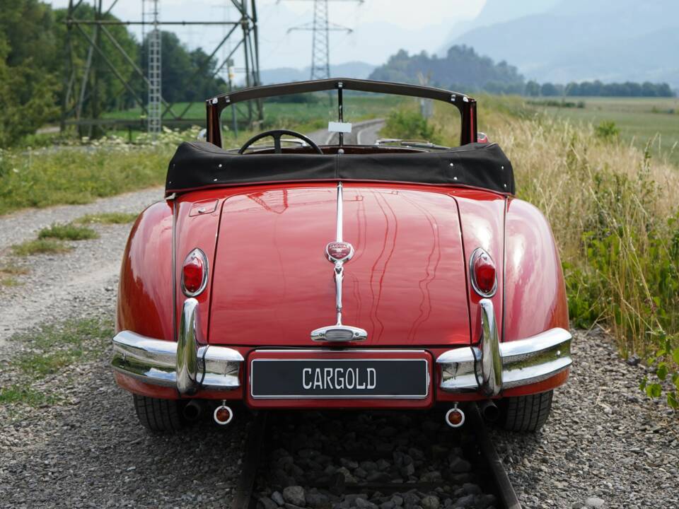 Imagen 35/51 de Jaguar XK 140 SE DHC (1957)