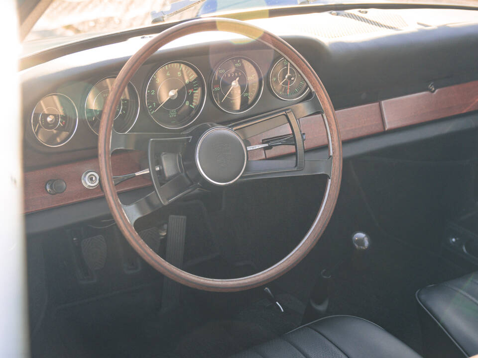 Image 28/49 of Porsche 911 2.0 (1964)